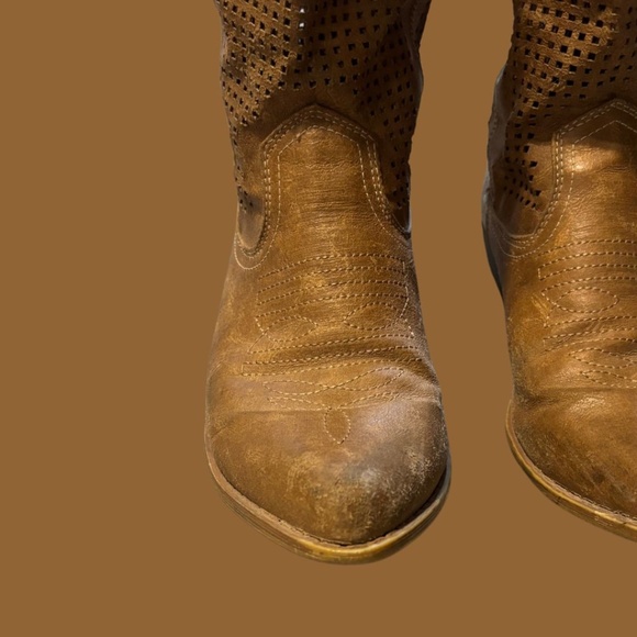 Coconuts Cowboy Boots size 6.5M - Picture 2 of 5